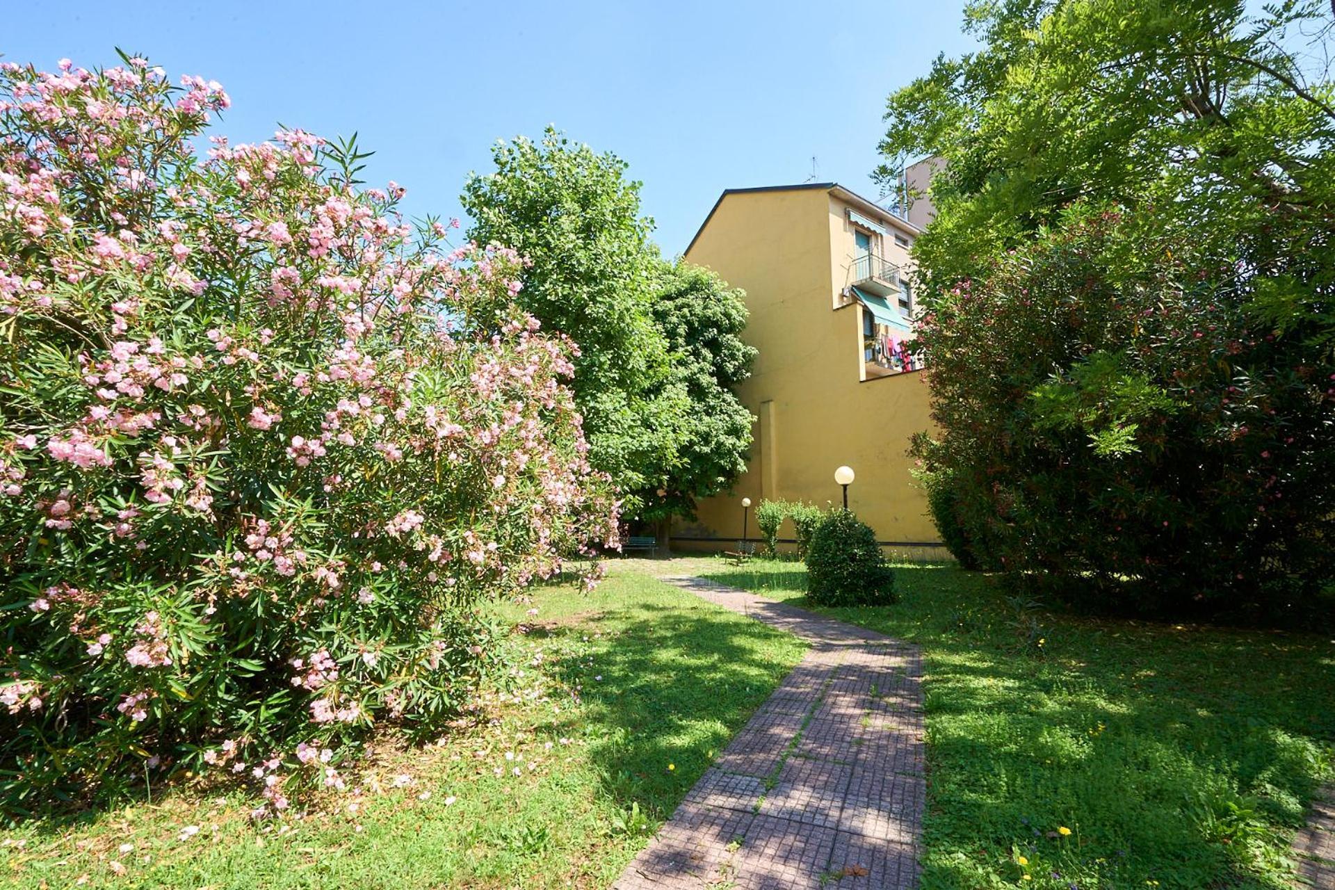 -Luminosa 5 Stars With Balcony- Wifi Netflix 15 Minutes From Duomo Apartment Милано Екстериор снимка